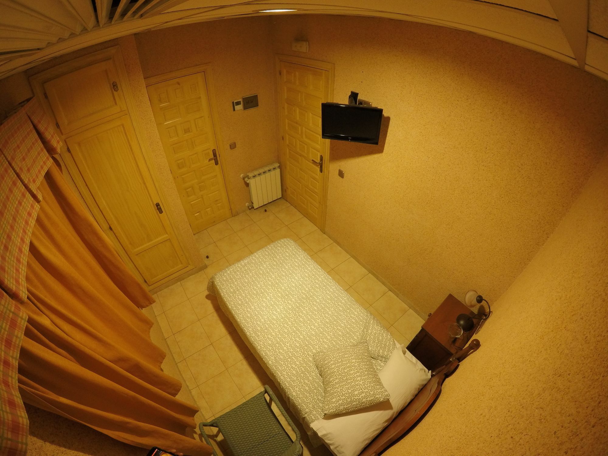 Hostal La Casa De Enfrente Малага Екстер'єр фото